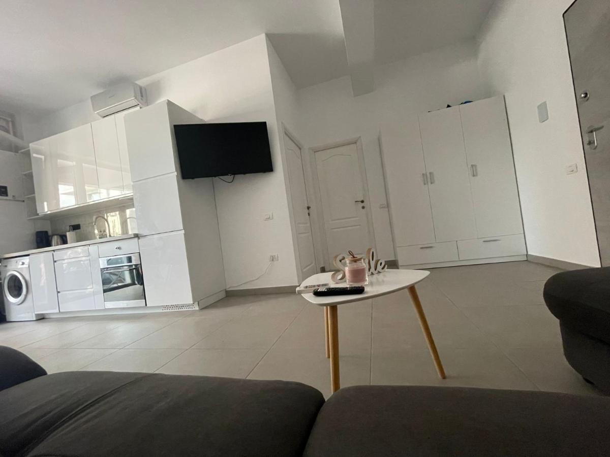 La Oti&Miruna Apartment Navodari Bagian luar foto