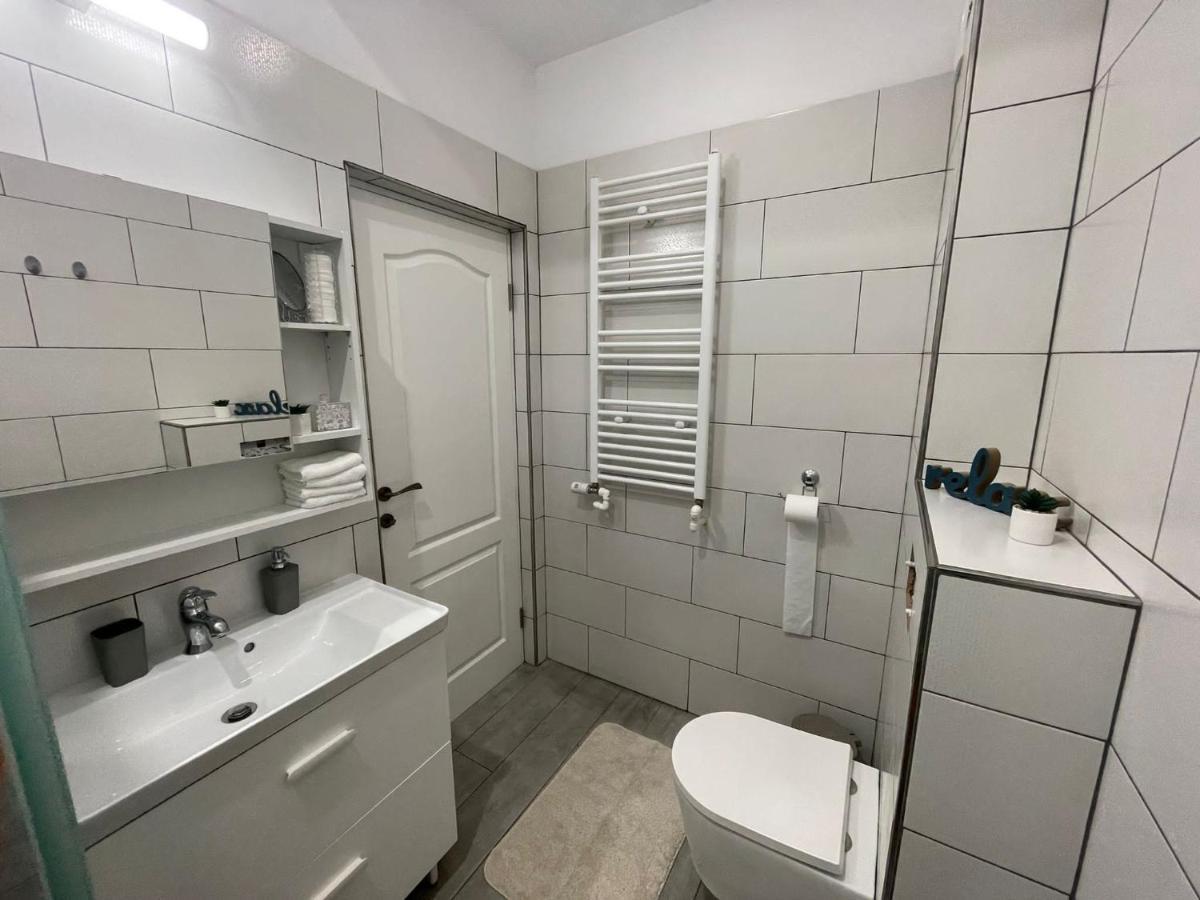La Oti&Miruna Apartment Navodari Bagian luar foto